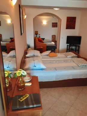  Apartments Zlosilo  Орашац